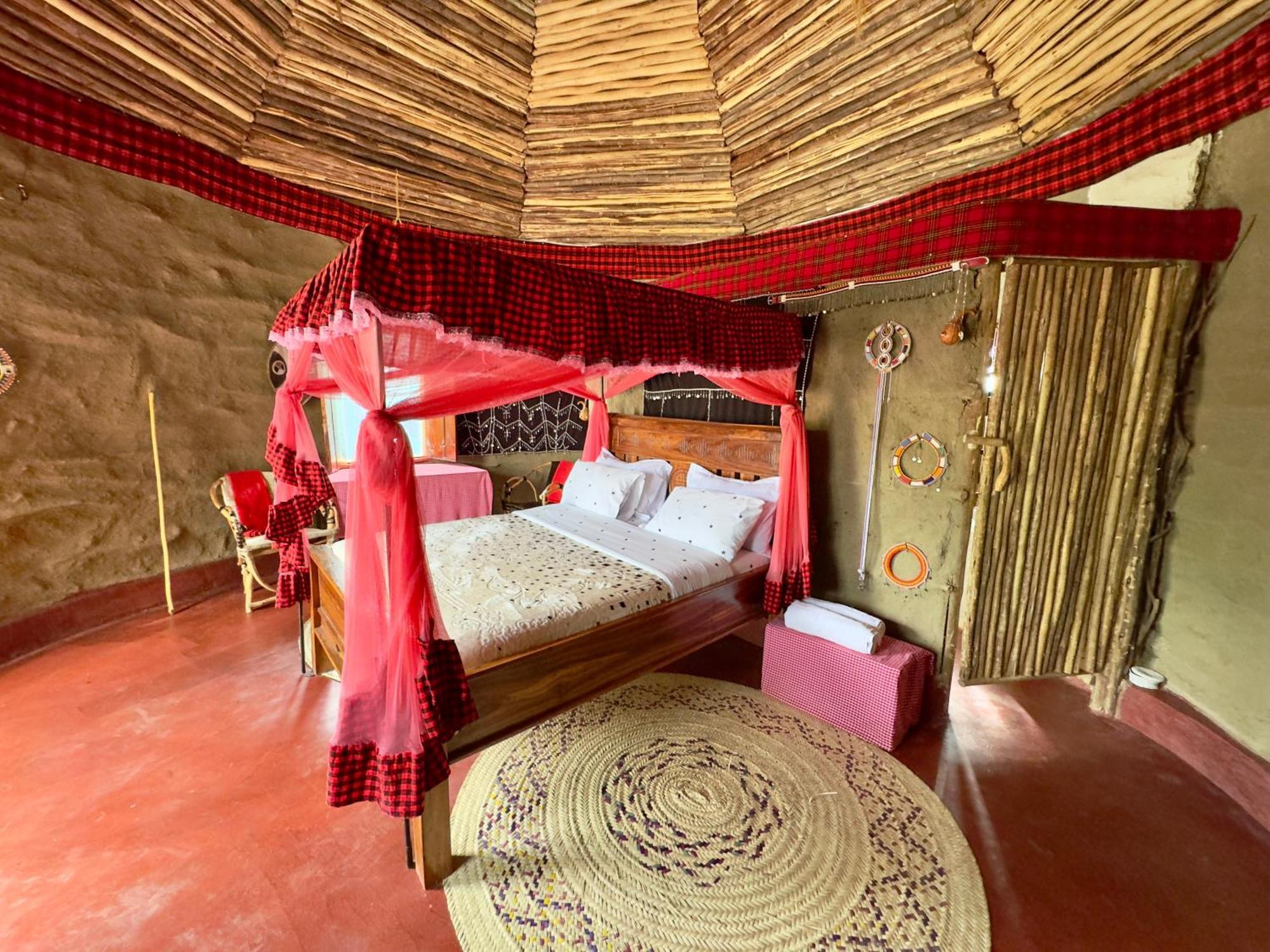 Maasai Eco Boma & Lodge - Experience Maasai Culture Makuyuni Eksteriør billede