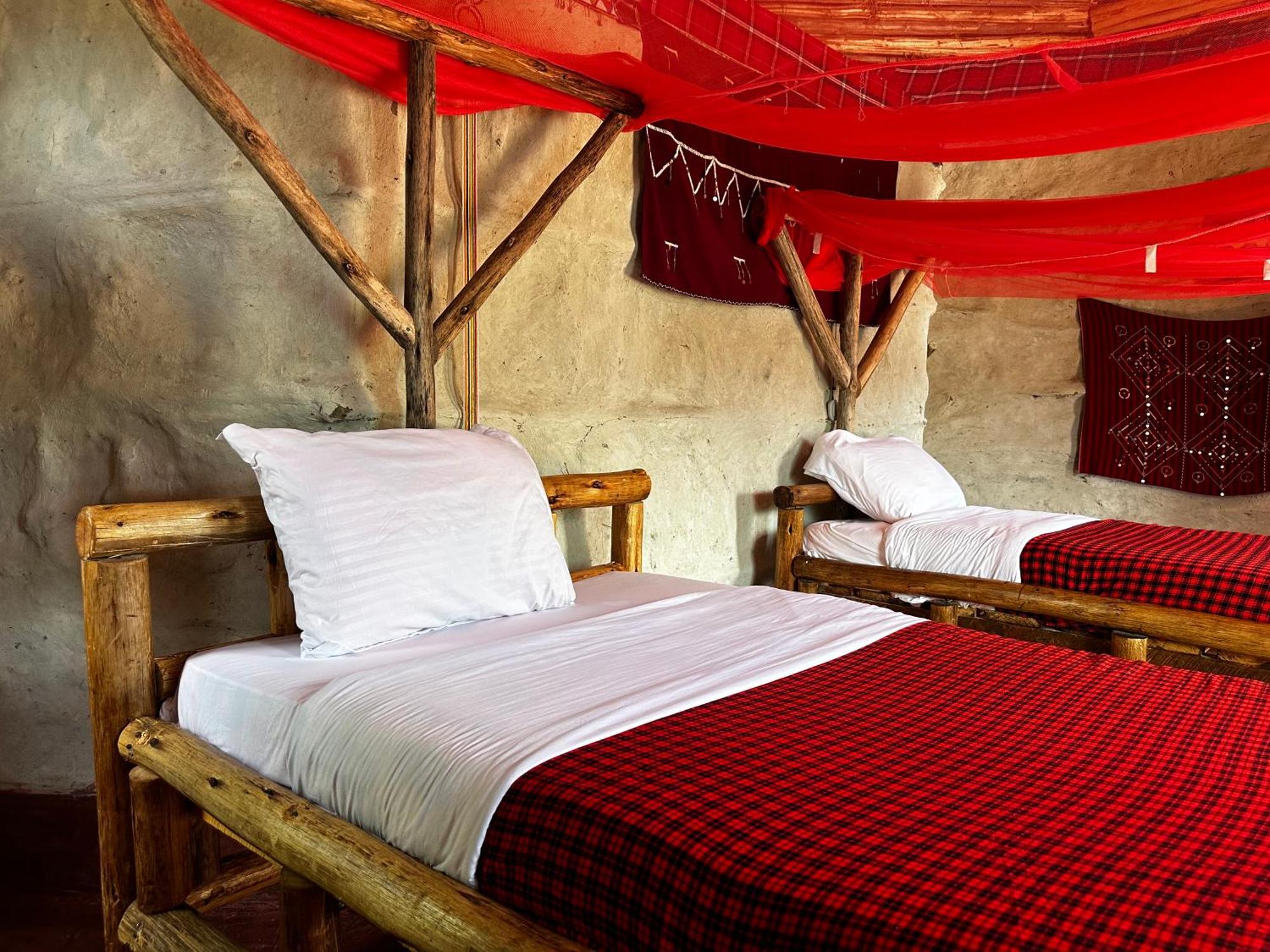 Maasai Eco Boma & Lodge - Experience Maasai Culture Makuyuni Eksteriør billede