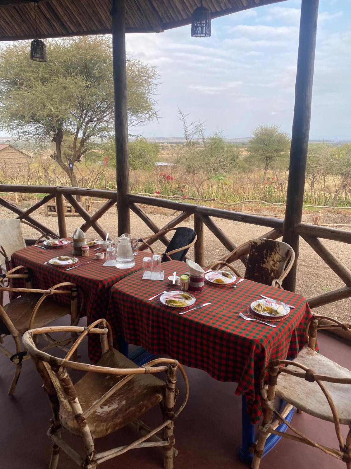 Maasai Eco Boma & Lodge - Experience Maasai Culture Makuyuni Eksteriør billede