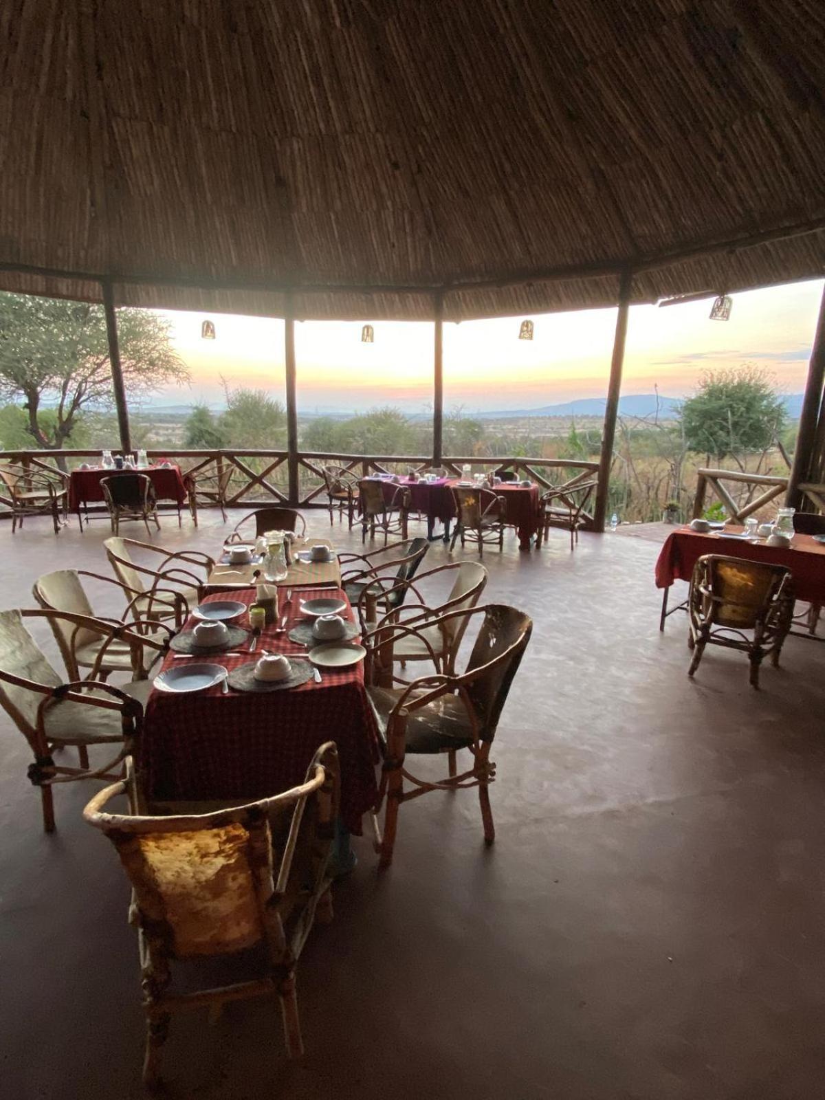 Maasai Eco Boma & Lodge - Experience Maasai Culture Makuyuni Eksteriør billede