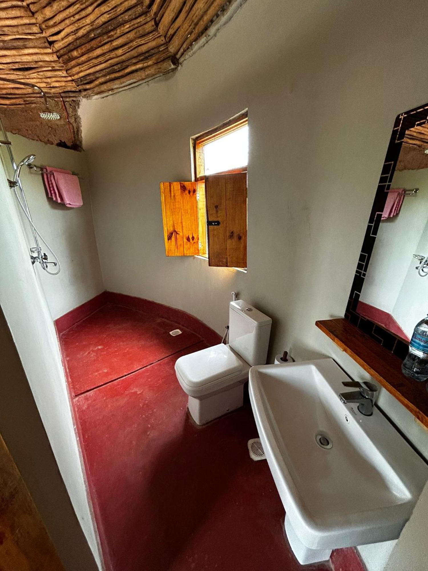 Maasai Eco Boma & Lodge - Experience Maasai Culture Makuyuni Eksteriør billede