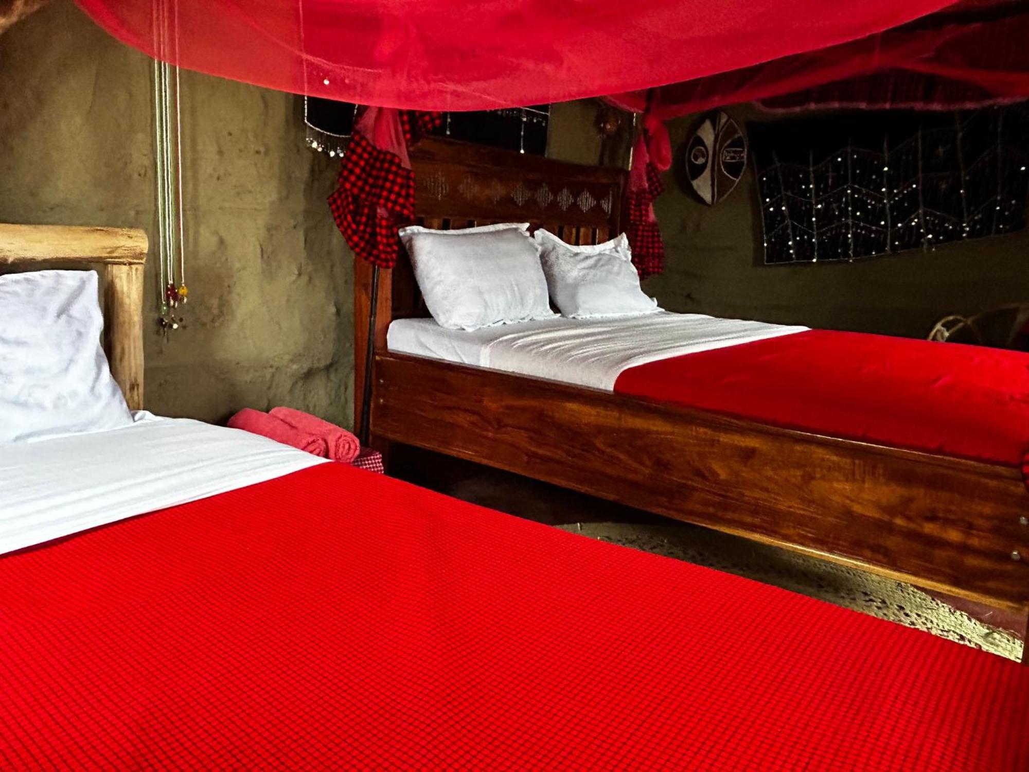 Maasai Eco Boma & Lodge - Experience Maasai Culture Makuyuni Eksteriør billede